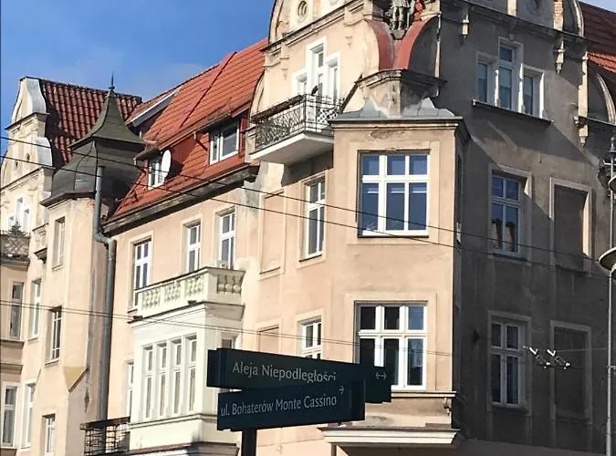 Za Zielonymi Drzwiami * Сопот