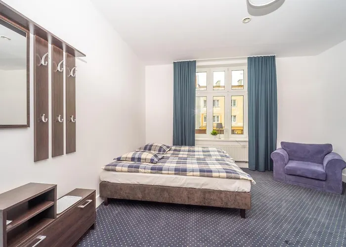 Проживание в семье Za Zielonymi Drzwiami *